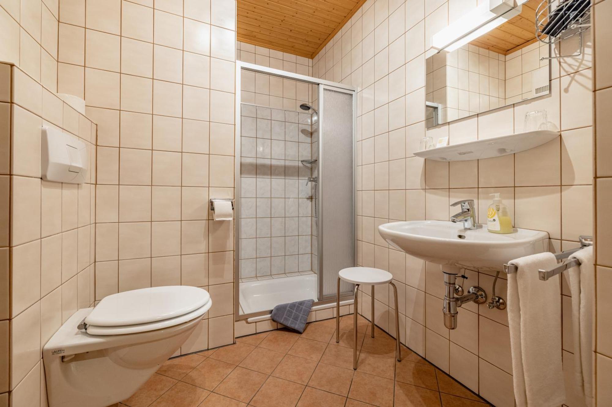 Gaestehaus Eder Tropolach Bilik gambar